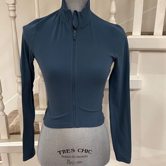 Traction butter zip up - Picture 2 of 5